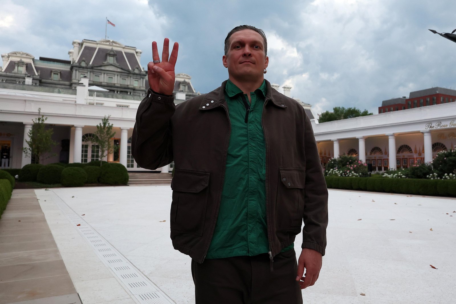 Oleksandr Usyk choca comunidade do boxe ao vaciar abruptamente todos os três títulos dos pesados — Academia de Jiu-Jitsu, Brazilian Jiu-Jitsu Academy