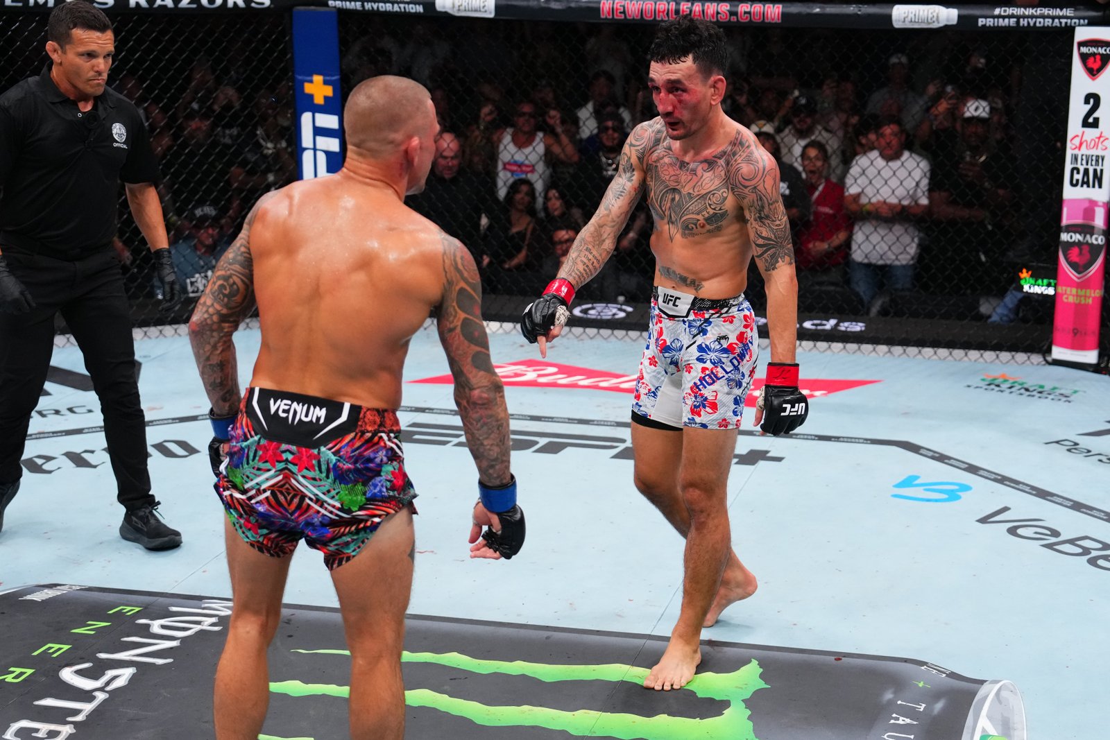 Max Holloway vai apontar para o chão e desafiar Conor McGregor a trocar socos no UFC 329, mas será que 'Notorious' vai aceitar? 'Provavelmente' — Academia de Jiu-Jitsu, Brazilian Jiu-Jitsu Academy