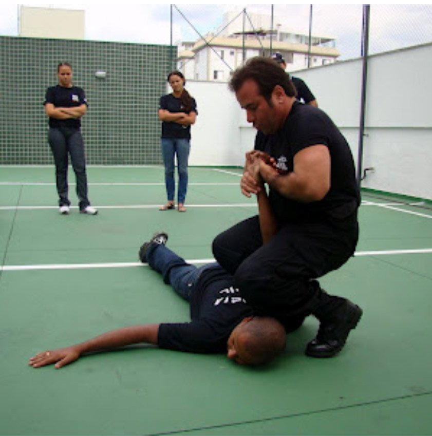 Peposo, Koma e o sucesso do Jiu-Jitsu e da defesa pessoal na polícia brasileira — Academia de Jiu-Jitsu, Brazilian Jiu-Jitsu Academy
