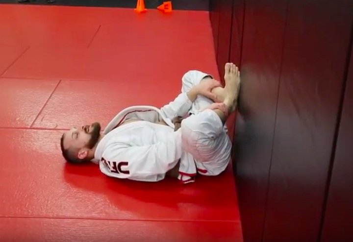 Tempo de Tatame e Tempo de Recuperação: Como Lutadores Sérios Constroem a Base Física que Permite Treinar Todo Dia — Academia de Jiu-Jitsu, Brazilian Jiu-Jitsu Academy